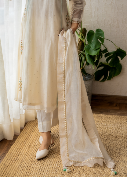 Shwet Ivory Kurta Set