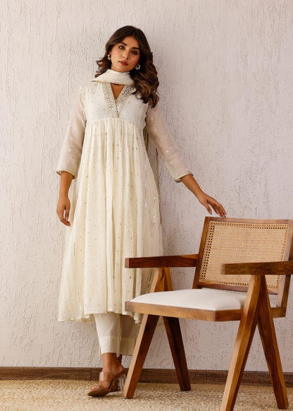 Ivory Silvat Gota Kurta Set