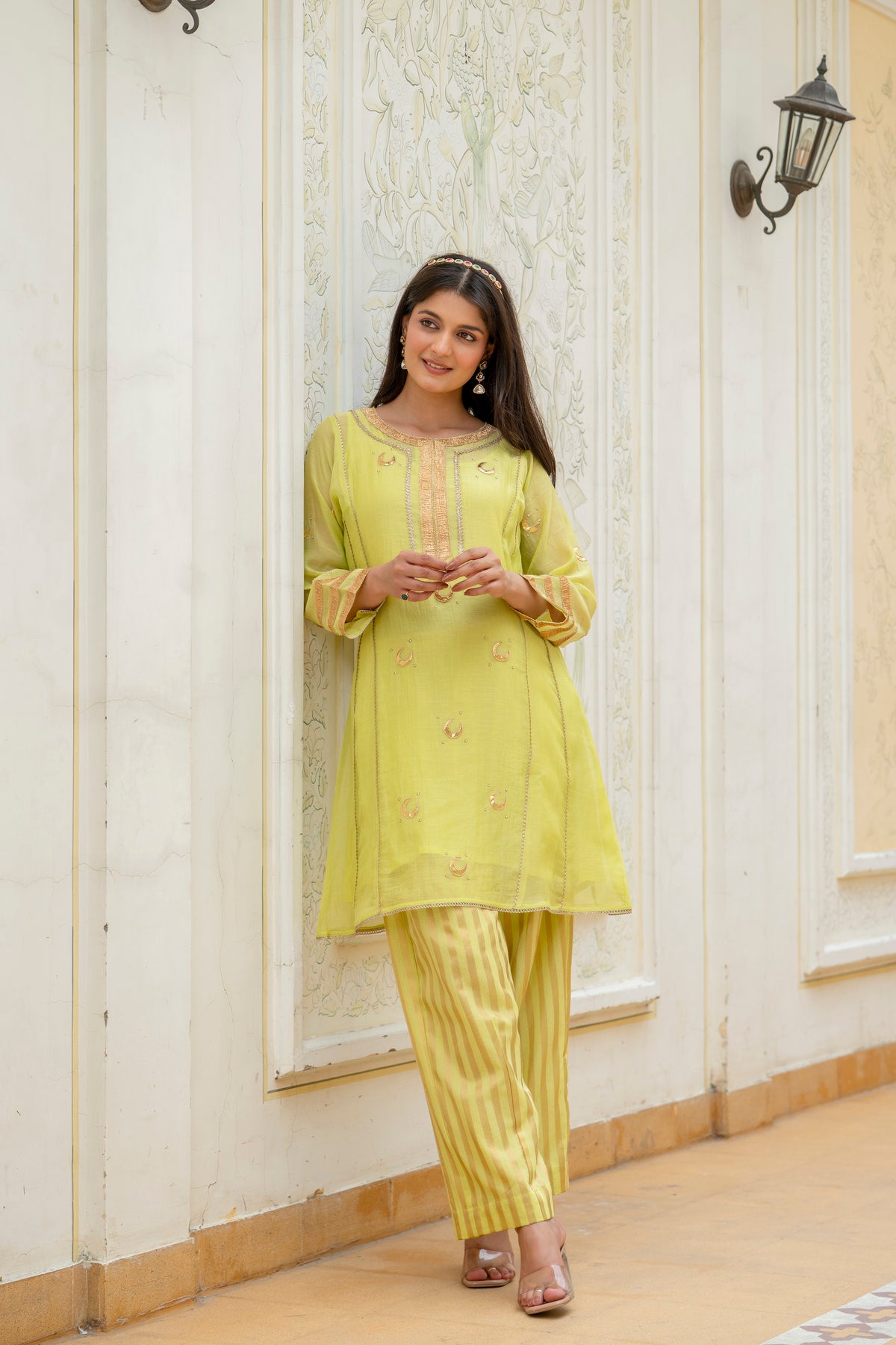 LIME GREEN CHAAND GOTA
